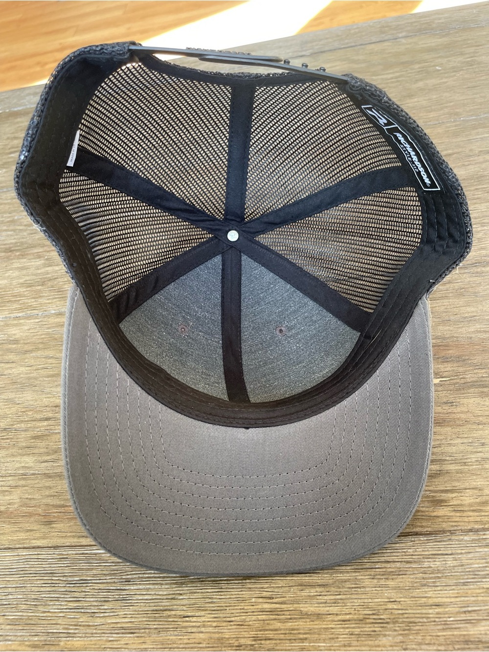 Trucker hat - Picture 2 of 2